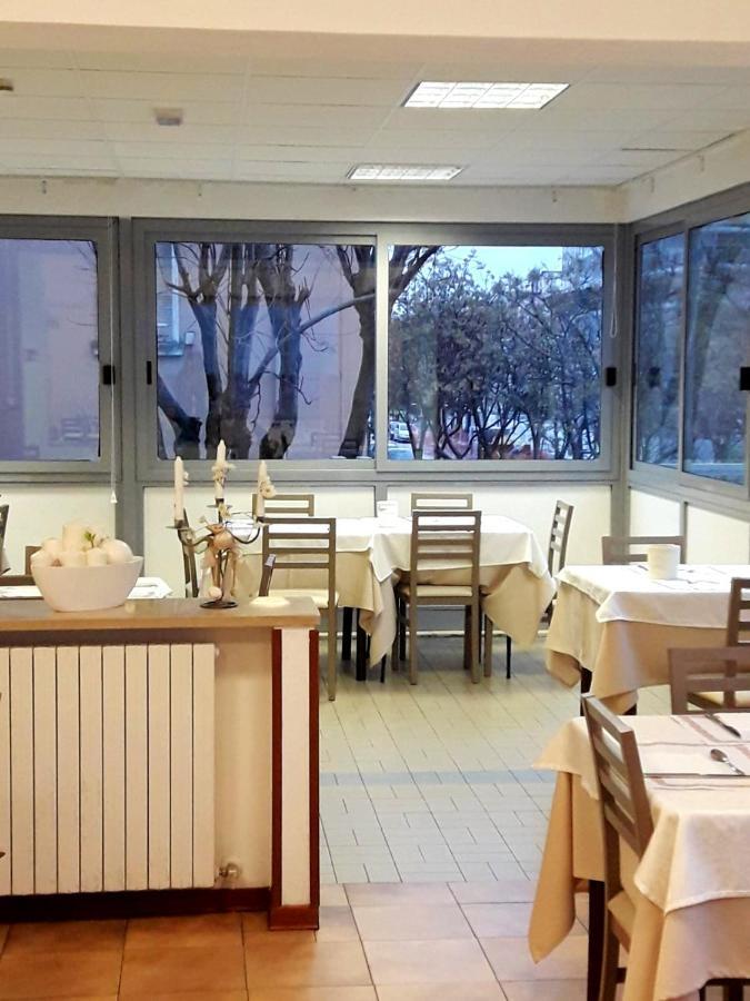 Hotel Caesar Πέζαρο Εξωτερικό φωτογραφία