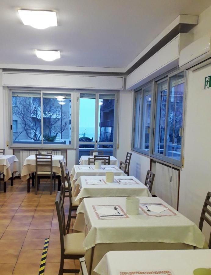Hotel Caesar Πέζαρο Εξωτερικό φωτογραφία
