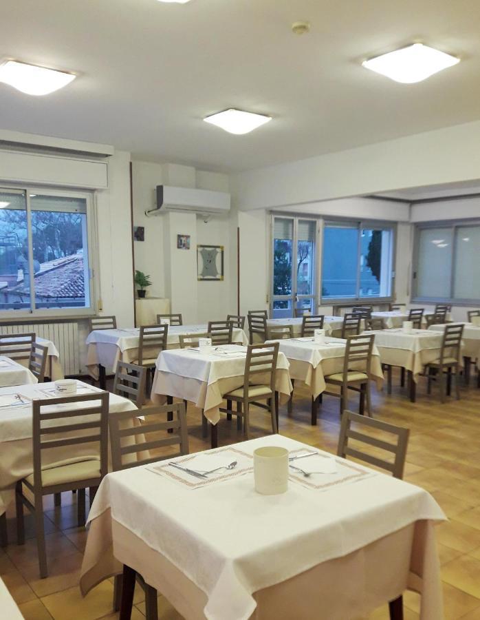 Hotel Caesar Πέζαρο Εξωτερικό φωτογραφία