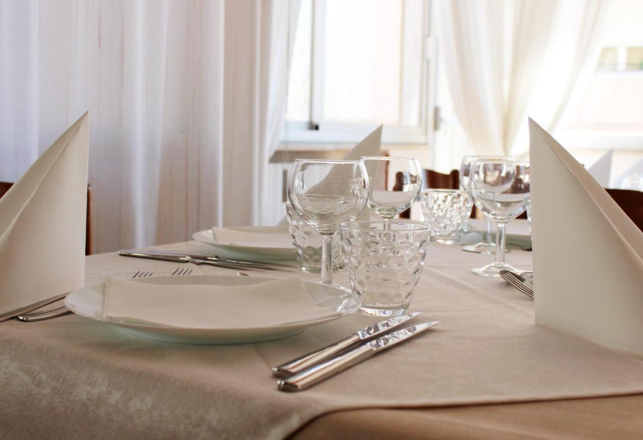 Hotel Caesar Πέζαρο Εξωτερικό φωτογραφία