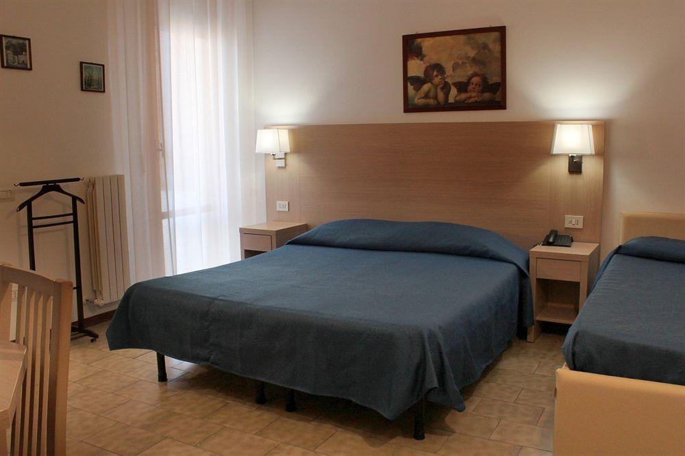 Hotel Caesar Πέζαρο Εξωτερικό φωτογραφία