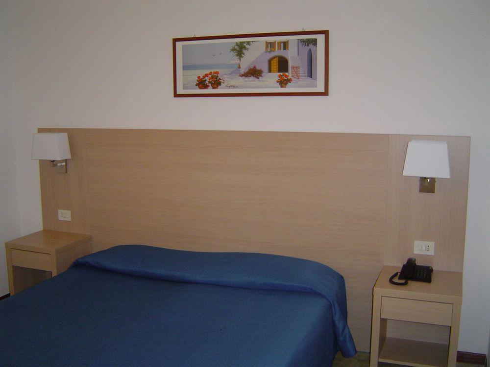 Hotel Caesar Πέζαρο Εξωτερικό φωτογραφία