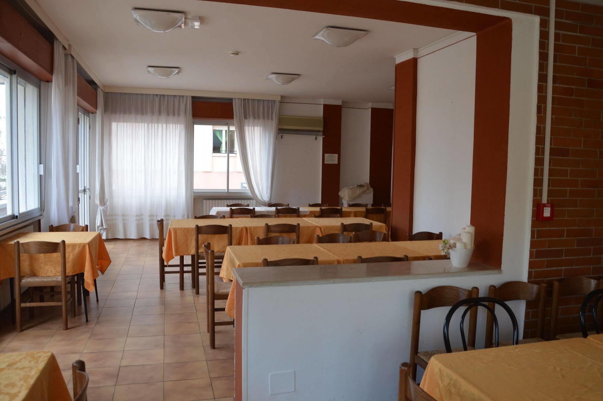 Hotel Caesar Πέζαρο Εξωτερικό φωτογραφία